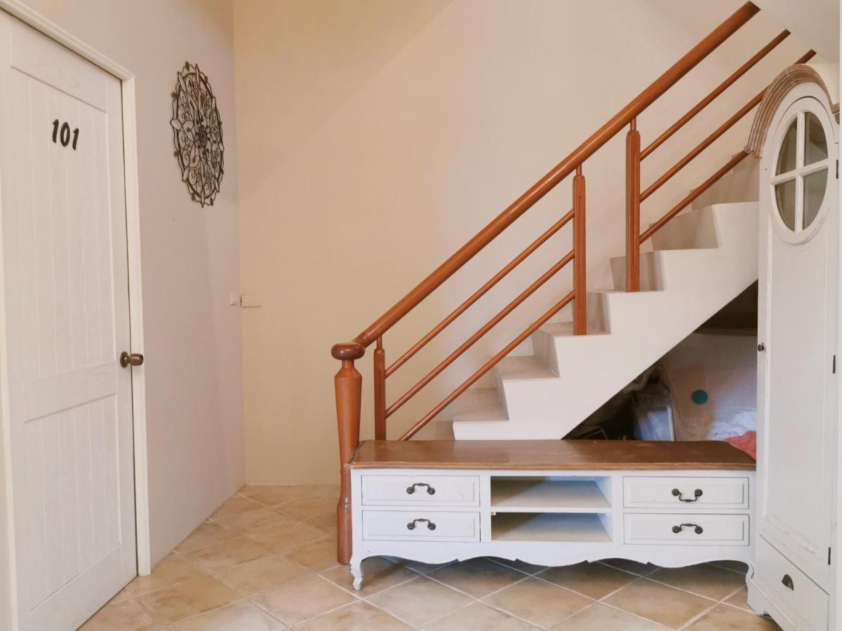 Yilan Beitou No.117 Bed & Breakfast Luodong Bagian luar foto
