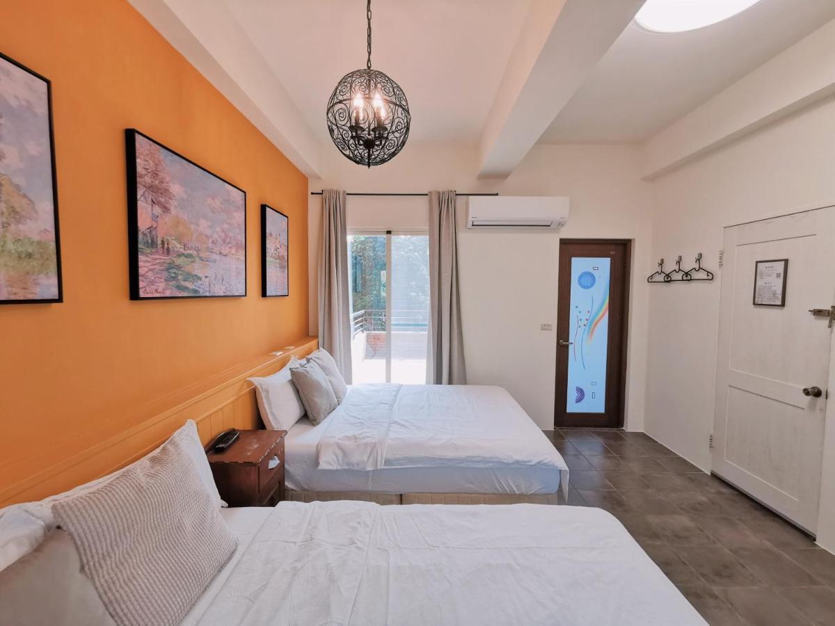 Yilan Beitou No.117 Bed & Breakfast Luodong Bagian luar foto