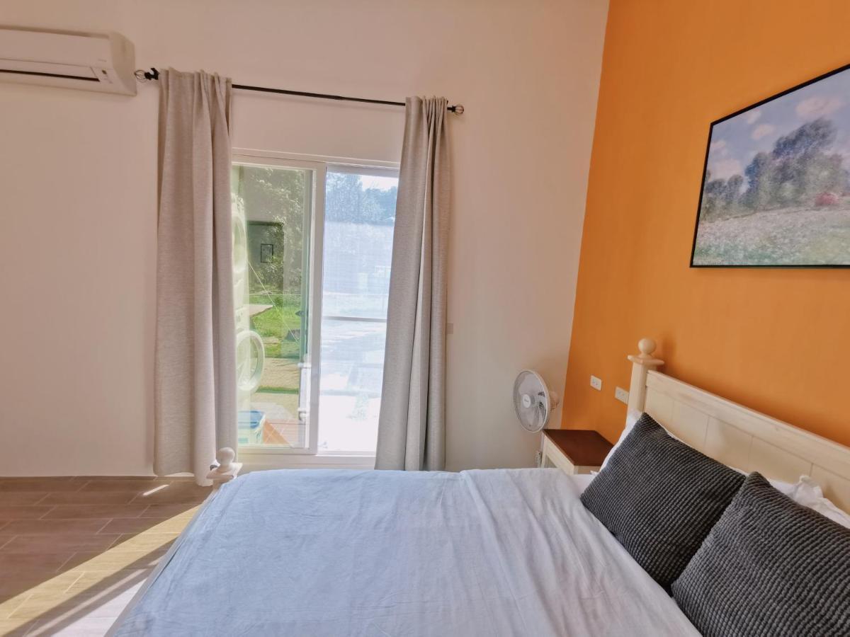 Yilan Beitou No.117 Bed & Breakfast Luodong Bagian luar foto