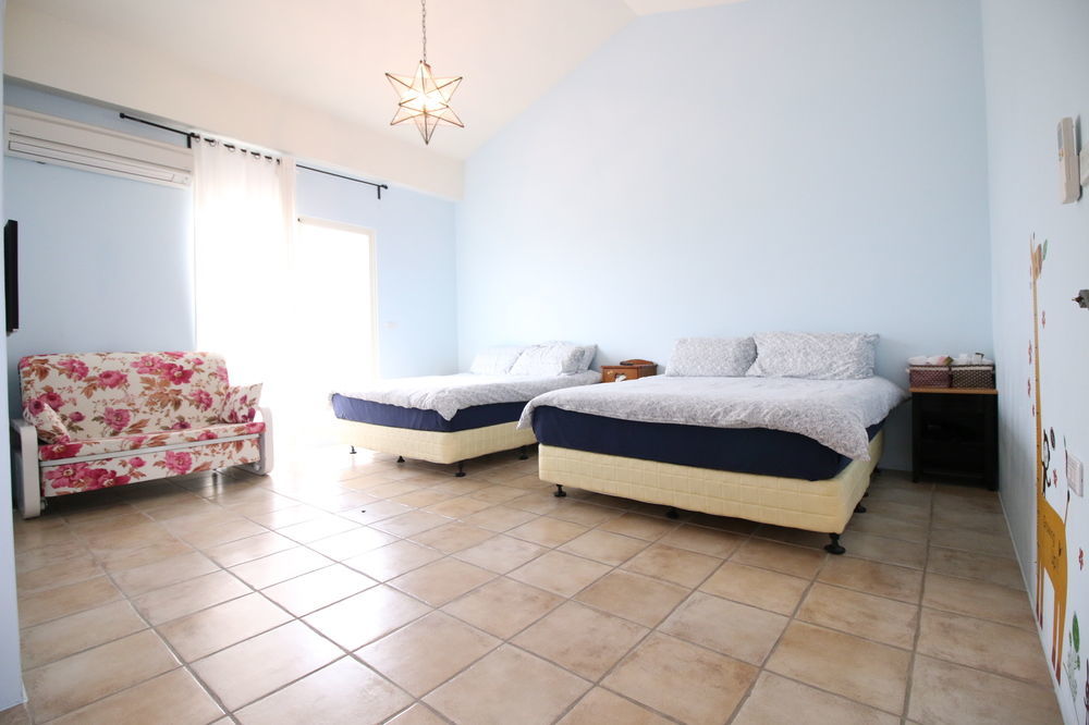 Yilan Beitou No.117 Bed & Breakfast Luodong Bagian luar foto
